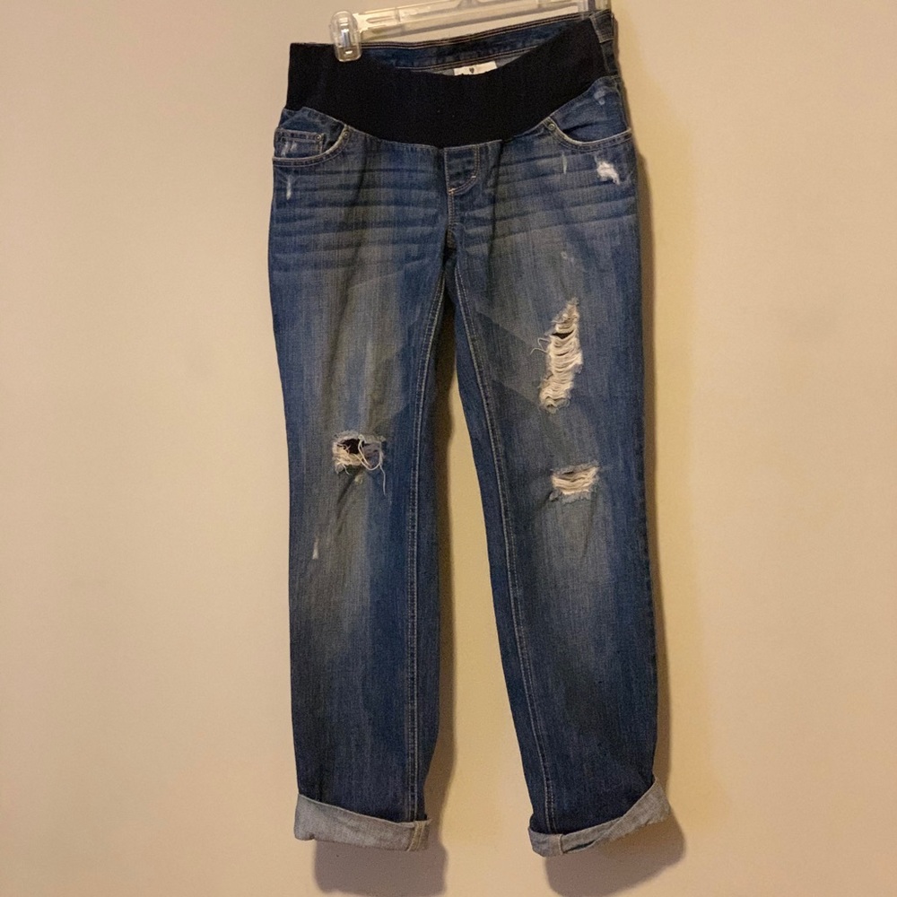 Cute Maternity boyfriend style cut jeans